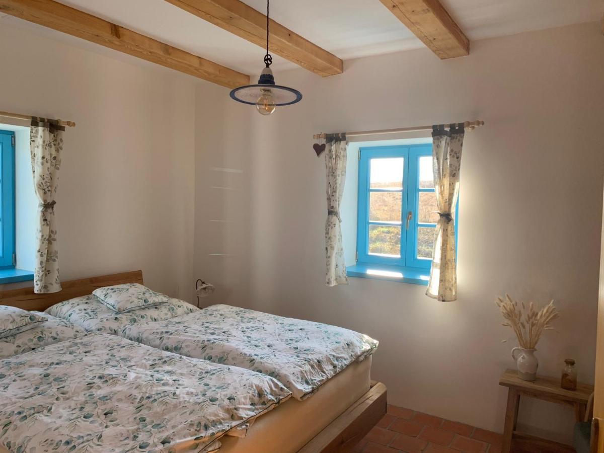 Roubenka Kokorinsko Villa Duba Ngoại thất bức ảnh